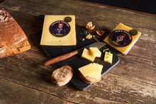 Lade das Bild in den Galerie-Viewer, Kasplatzl Hartkäse Junger Hupfer Kirchberg in Tirol 6 Monate gereift Bergkäse fein würzig